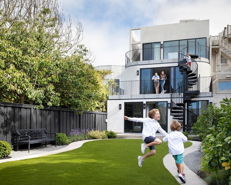 Wraparound House